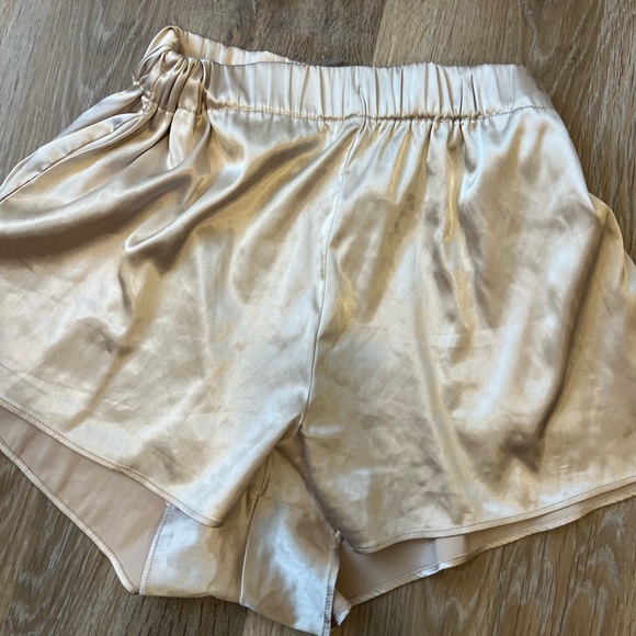 Lulu’s Gold Satin Short & Top Set - Picture 6 of 11